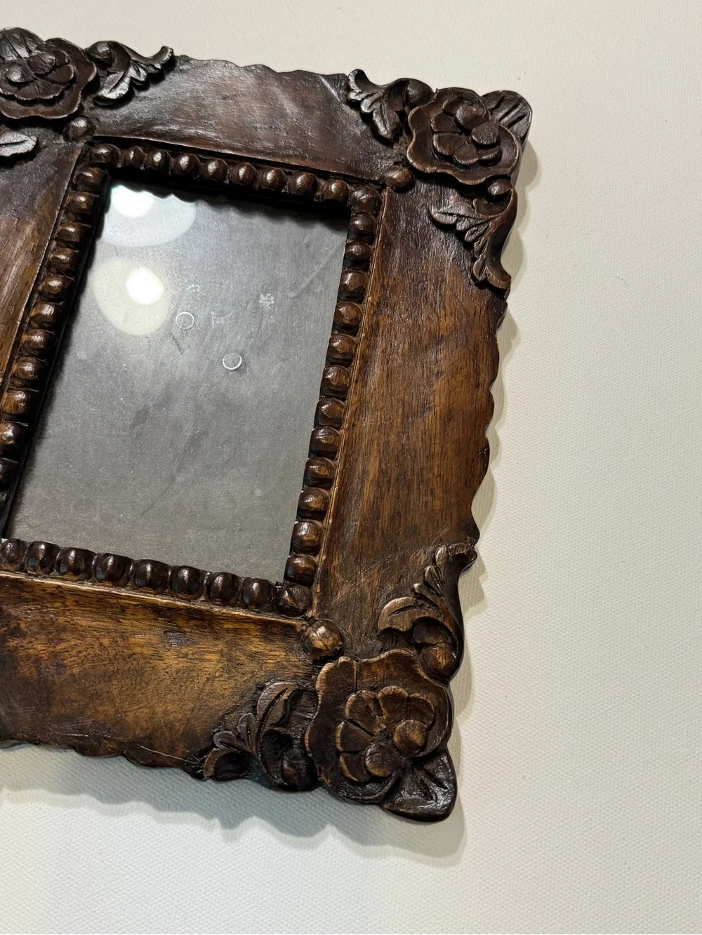 Rare Vintage Carved Wood Floral Picture Frame in Dark Brown 10” X 8”